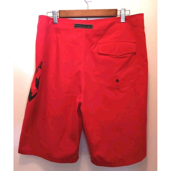 Oakley Mens Board Shorts Size 36 Red Black Graphic Logo Swim Trunks Performance - Picture 6 of 12